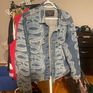 Supreme X Hysteric Glamour denim jacket. Size Large. Brand new never worn!!